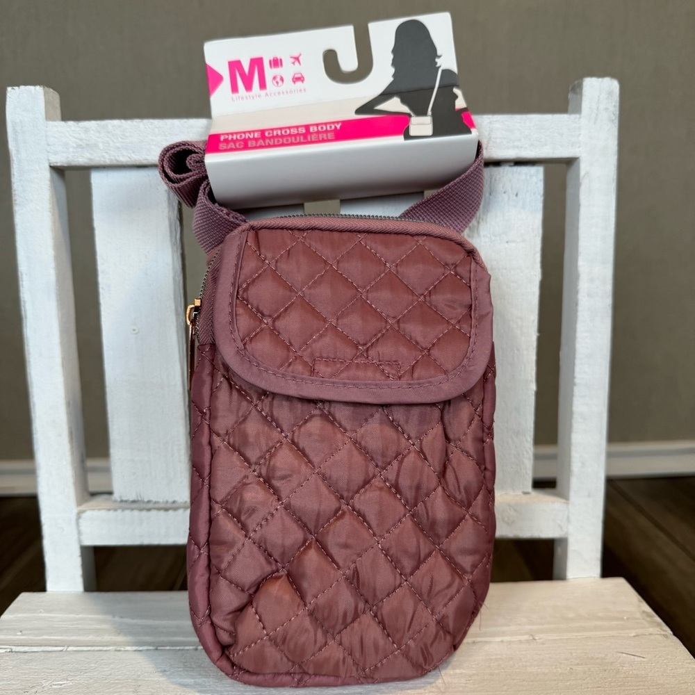 M lifestyle Accessories Pink Crossbody • NWT